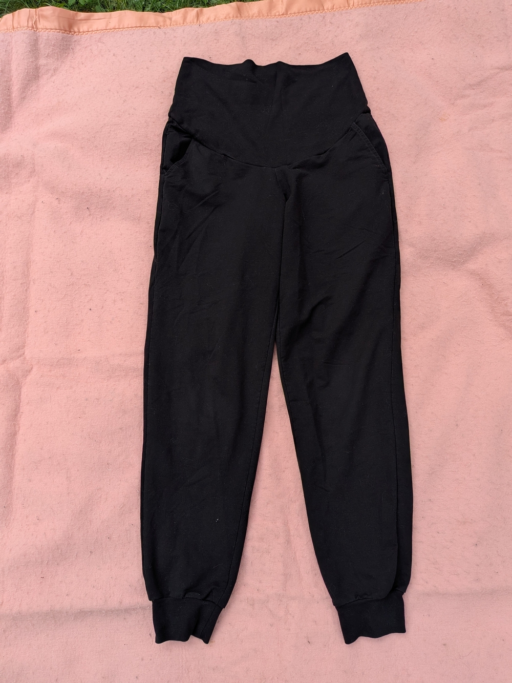 MATERNITY: H&M Black High-Waist Jogger Pants